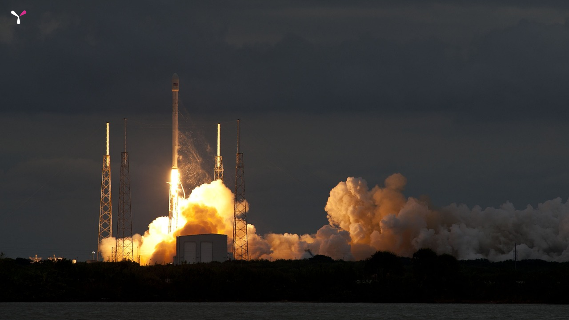 Navigating the Cosmos: Unveiling the Distinctions, Advantages, and Tomorrow's Opportunities of LEO Satellites